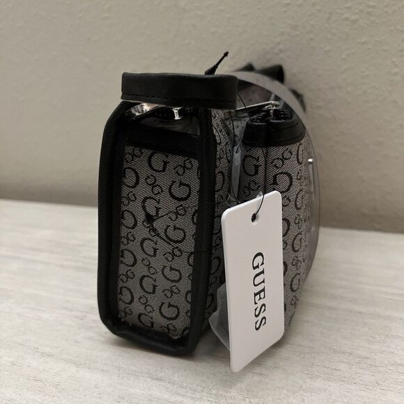 GUESS BLACK LOGO COSMETIC JUNCTION TRAVEL MAKE UP CASES Set Of 2 - Picture 6 of 9